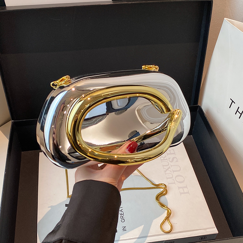 Gold Closure Box Clutch Bag wo - огляд і ціна Women Bags 2026 Trends